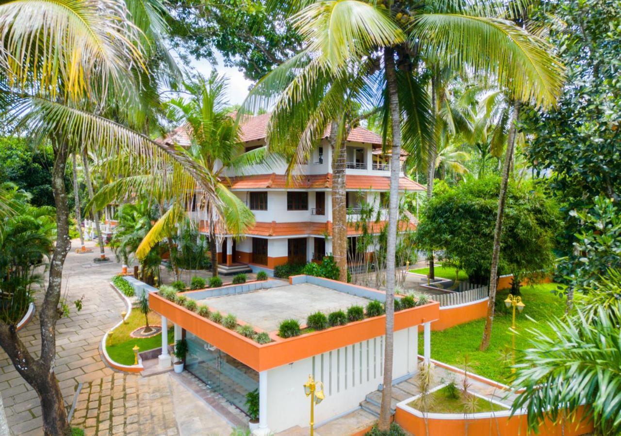 Ushasree Wayanad Heritage Premium Pool Resort By Voye Homes Ambalavayal Exterior photo