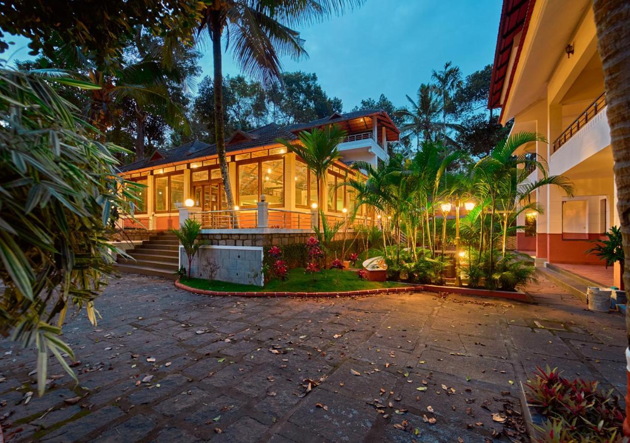Ushasree Wayanad Heritage Premium Pool Resort By Voye Homes Ambalavayal Exterior photo