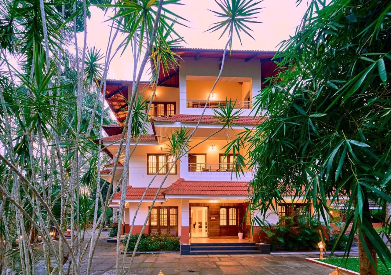 Ushasree Wayanad Heritage Premium Pool Resort By Voye Homes Ambalavayal Exterior photo